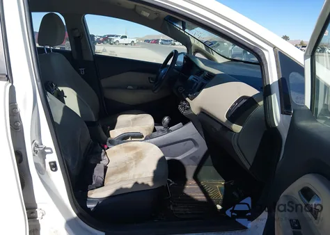 2013 Kia Rio Ex z USA, uszkodzony, nr VIN KNADN5A30D6227293